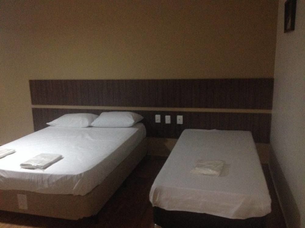 Hotel Tupinamba กัวรูยุส ภายนอก รูปภาพ