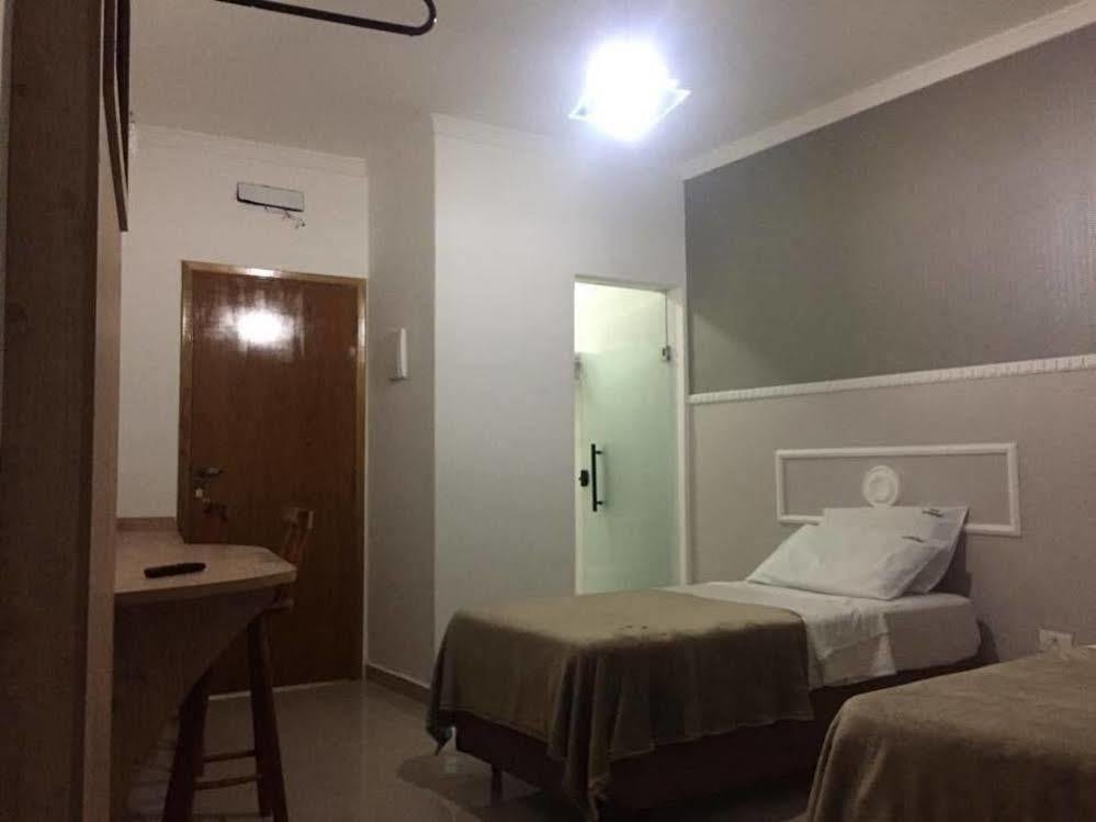Hotel Tupinamba กัวรูยุส ภายนอก รูปภาพ