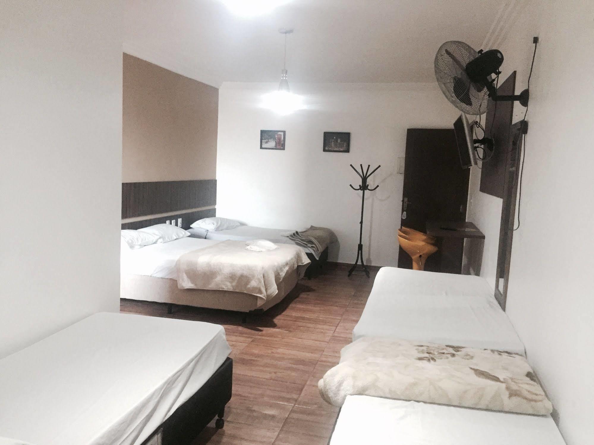 Hotel Tupinamba กัวรูยุส ภายนอก รูปภาพ