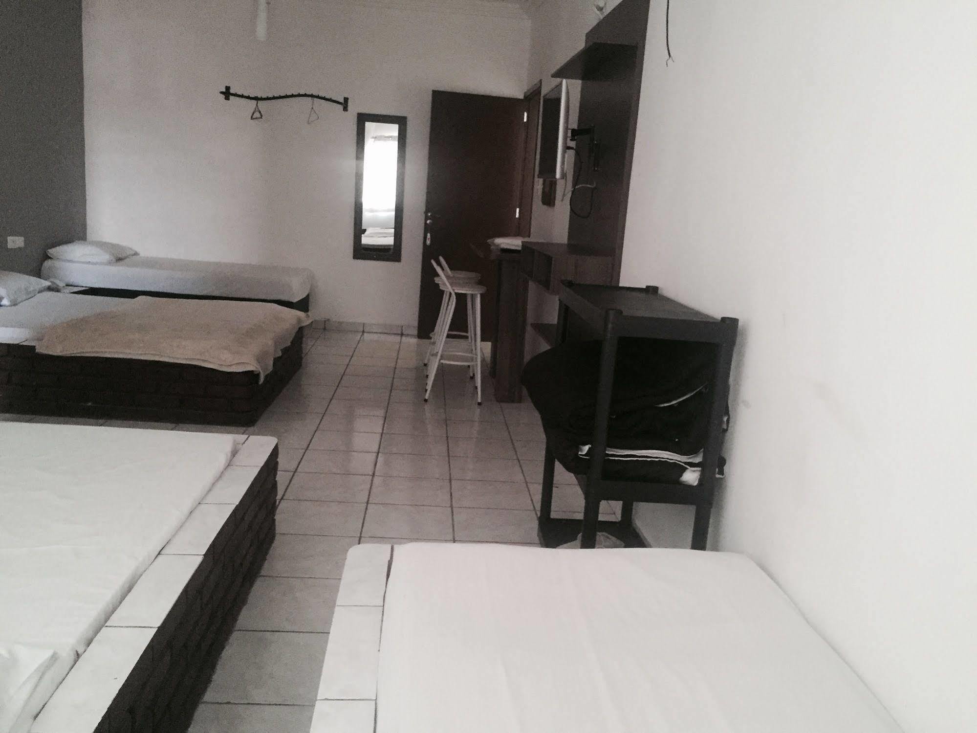 Hotel Tupinamba กัวรูยุส ภายนอก รูปภาพ